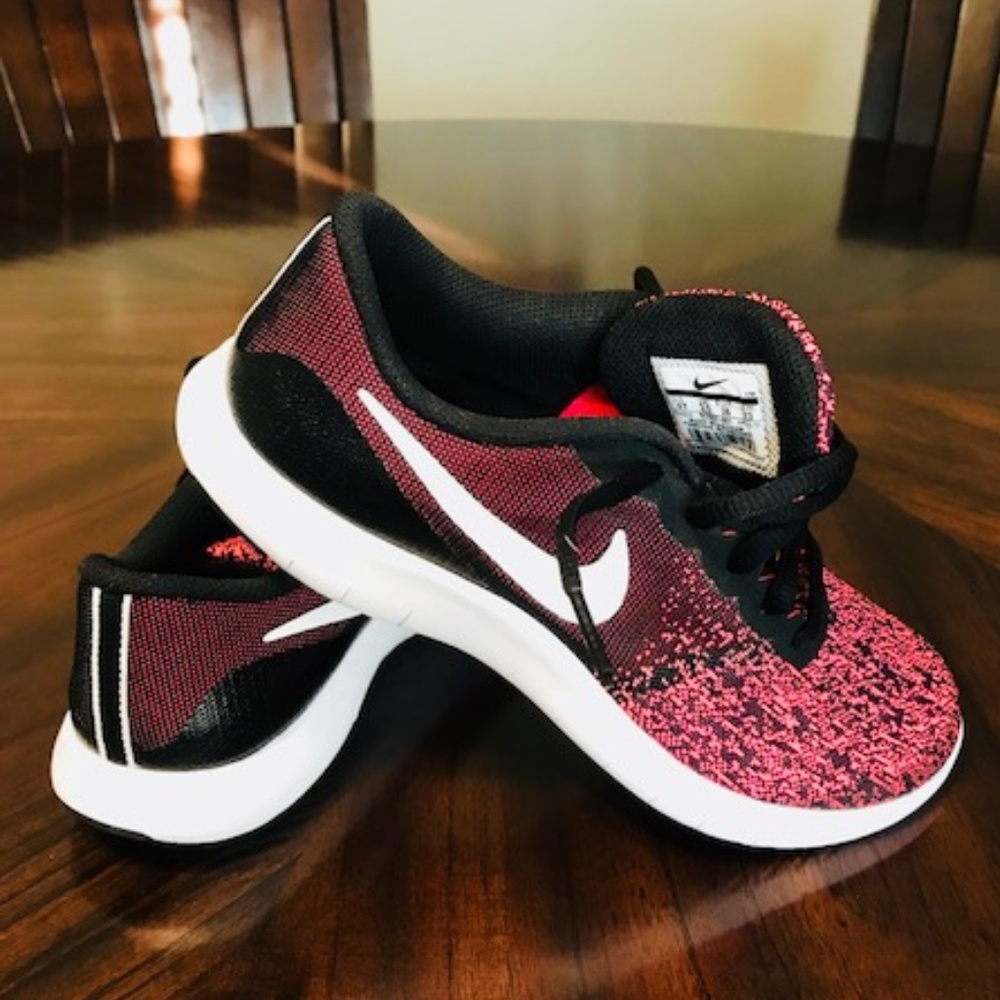 Nike 4Y Shoes